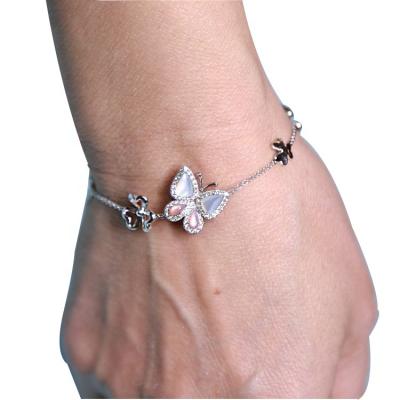China Beautiful 18k Gold 2020 New Fashion Romantic Diamond Butterfly Bracelet For Women white for sale