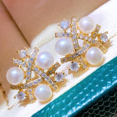 China 2022 New Arrival 4~5mm Trendy Freshwater Gold Pearl Rhinestone Coating Stud Earrings for sale