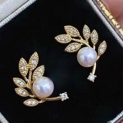China 2022 New Arrival 5~6mm FASHIONABLE Gold Freshwater Pearl Rhinestone Coating Stud Earrings for sale
