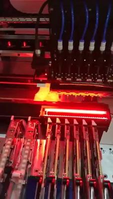 中国 高速ピックと位置マシン 6つの頭 25000CPHの電球ライト電子フィッダー 販売のため