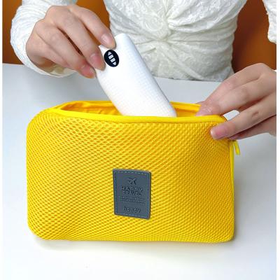 China 2021 Large Mobile Phone U Disk Storage Hot Sale Outdoor Folding Storage Headset Travel Storage Bag Multi-Function Bag for sale