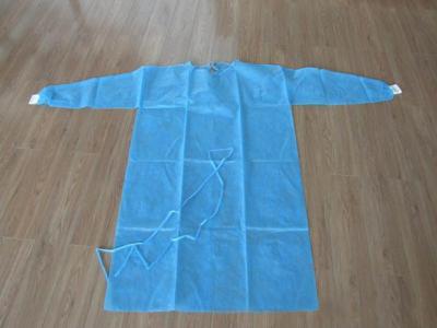 China Nonwoven SMS / PP + PE Disposable Medical Gowns / Surgical Isolation Patient Coat S M L XL for sale