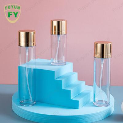 China Empacotamento cosmético cilíndrico vazio da garrafa 50ml do pulverizador do ANIMAL DE ESTIMAÇÃO do tampão do ouro à venda