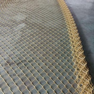 China Hot Dip Galvanized Zinc Coated 15m Roll Wire Diamond Mesh Farm Chain Link Fence for sale