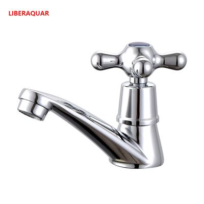 China Zinc Alloy Bathroom Tap Faucet Metered Cross Handle Single Hole en venta