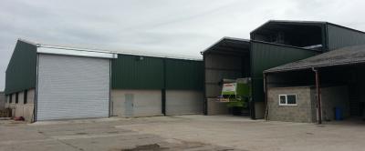 China Pole Steel Buildings , Metal Barn Building Kits H Section Beams for sale