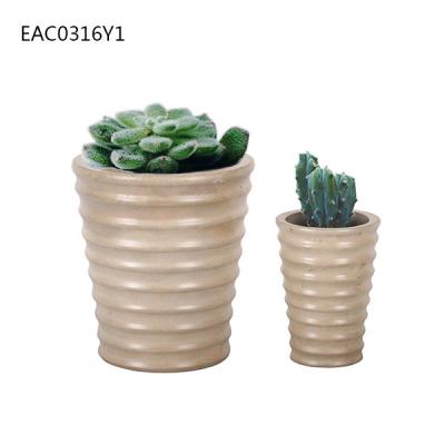 Chine Striez le vase à fleur de ciment/cour à la maison de pots de fleur concrets avec l'égouttoir à vendre