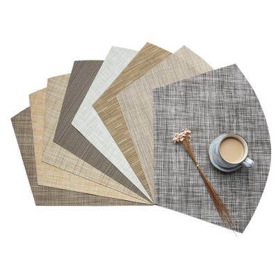 China Sustainable High Quality Fan Shape PVC Anti-Slip Table Place Mats For Hotel And Restaurant Decoration for sale