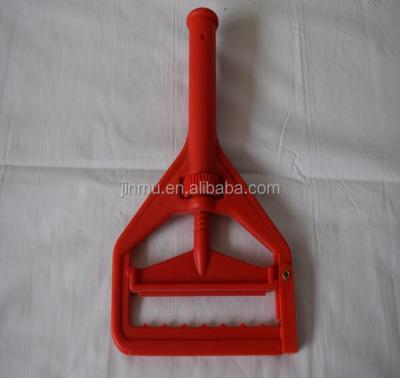 China Sustainable plastic wet mop gripper and wet mop clip for sale