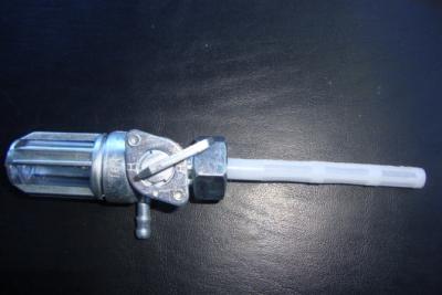 China Wy125 Fuel Valve Honda Motorcycle Petcock , Petrol Motorcycle Gas Tank Petcock Zinc for sale