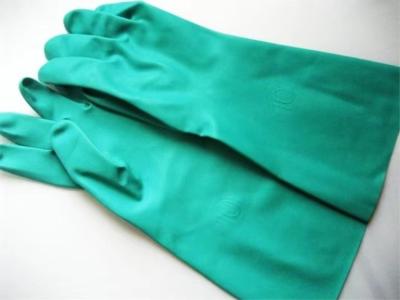 China Anti Leakage Green Nitrile Glove For Chemical Use XL 22 Mil Unflocked for sale