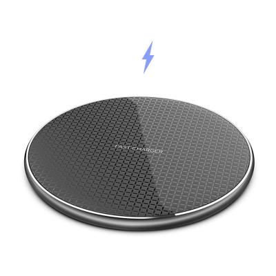 China High Speed Favorable Price Multifunctional Desktop Wireless Charger Retractable Charging For Mobile Phone for sale