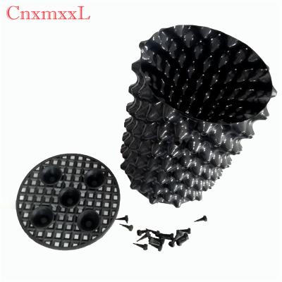 China Aeration root pot mall holes in the form of cones throughout the sides of the container à venda