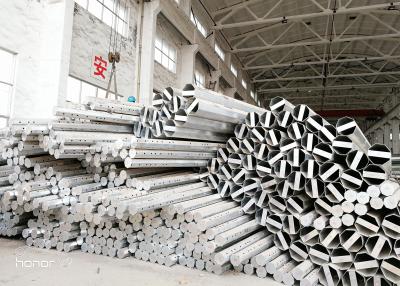 Cina Palo multiuso elettrico ottagonale da 35 piedi zincato a caldo in vendita