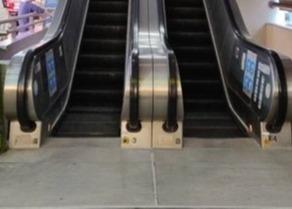 China Stainless Steel Comb Escalator Modernization Escalator Floor Plate For Indoor for sale