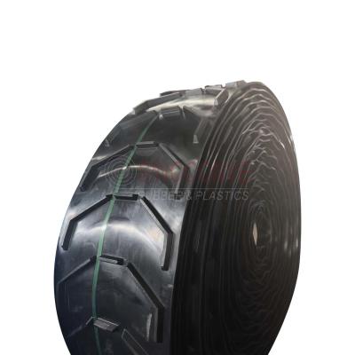 China Impact Resistant Rubber Chevron Conveyor Belt C15 Pattern Rubber for sale