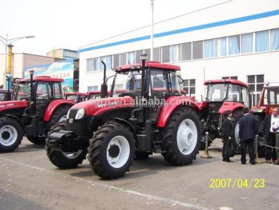 China Hot Sale 220Hp 4WD Farm Tractor Good Price Good Quality Farm Tractor 2204 With Power Shift And Air Conditioner, CE Certification for sale