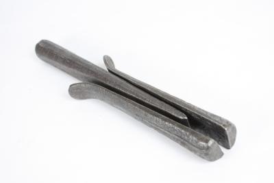 Китай Hole dia 14mm -38mm L 125mm- 320mm hand powder shims and wedges for stone block splitting продается