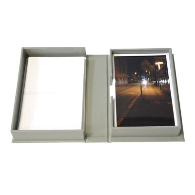 China Custom Printing Cardboard Picture Frame Gift Box Spot UV for sale