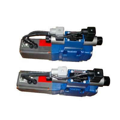 Chine Valve proportionnelle Rexroth 4WRKE10E100L-33/6EG24ETK31/A1D3M Contrôle de précision bleu Circuit d'huile simplifié à vendre