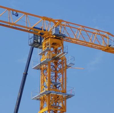 China Vaste platte torenkraan van 16 t voor bouwtechniek QTP7525-16 t Te koop