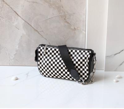 Κίνα Checkerboard αλογότριχας σταυρός - σακούλα για μεταφορά πτωμάτων 24cm 15cm γραπτή τσάντα αγγελιοφόρων προς πώληση