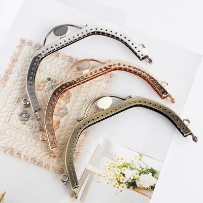 Китай дети металла 122g серебряные чеканят рамку 16*5cm портмона продается