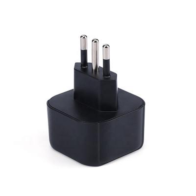 China Universal Manufacturer Italy Plug Adapter Travel Adapter with Plug for sale