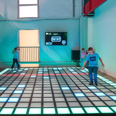 China Fabricante Actividad de juego de luz RGB Decoración Interactiva Led Floor Light en venta