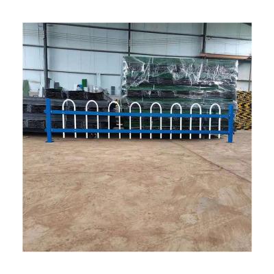 China Galvanized Chinese Pipe Manufacturer Electrostatic Spraying Road Barrier Barrier For Traffic Insulation for sale