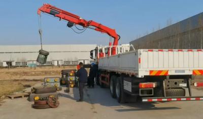China Knuckle-boomed 7 ton crane with remote controller and additional winch for fire trucks en venta