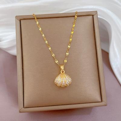 China Trendy Soft Titanium Steel Full Pearl Jewelry Luxury Diamond Clavicle Chain Fashion Clavicle Brass Shell Pendant Necklace for sale