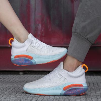 China Car Ride Running WhiteRacer BluePlatnium Fly Line Cushioning Cushioning Lightweight Breathable Running Shoes for sale