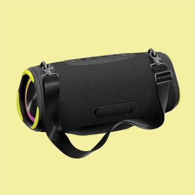 China Potente 7.2V 5000mAh Bateria Capacidade Porta-vozes de festa ao ar livre com suporte Powerbank à venda