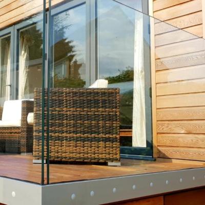 China Frameless Deck Glass Railing 4+4mm 5+5mm 6+6mm 8+8mm Tempered Glass Outdoor Railing Frameless Glass Stair Balustrade Easily Customisable for sale