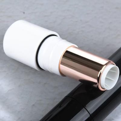 China Tubos de PET Tubos transparentes lindos y brillantes para lápiz labial e impresión de máscara Impresión de pantalla en venta