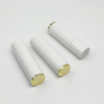 China Tubo de bálsamo labial de plástico para embalaje de recipientes cosméticos personalizado 3.5g 5g Tubo de lápiz labial de labios vacíos en venta