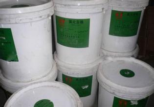 China Sólido cristalino branco da categoria industrial Stannous do cloreto da lata do Dihydrate do cloreto (II) à venda