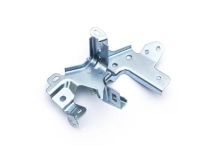 China Zinco brilhante alcalino para a cremalheira e tambor que chapeia o ZN 50; Distribuição excelente do metal; Revestimento alto da dureza à venda