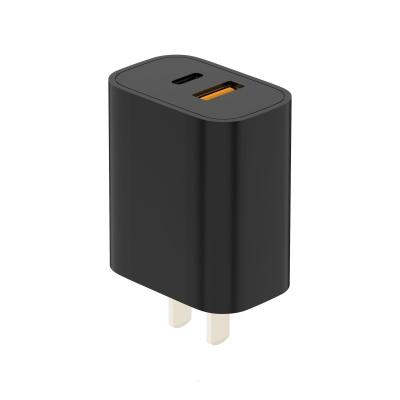 China Fast Charging Speed New Products NULIKE New Products 20W Charger PD High Power Mobile Travel Dual Port Charger PD USB C+USB A Charger for sale