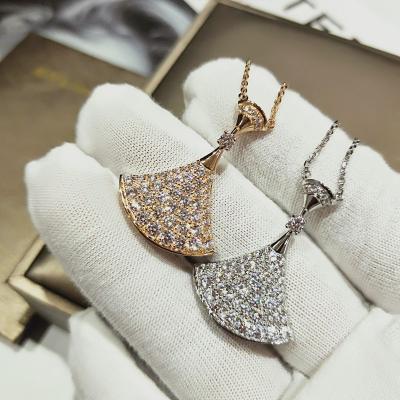 China TRENDY MZ Jewelry Jewelry Small Fan Shaped Diamond Pendant Necklace 18k Real Gold Jewelry Real Gold necklace for sale