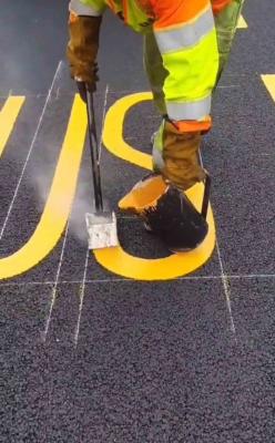 China Strong Wear Resistance Reflective Thermoplastic Road Marking Paint for Road Line Marking for sale