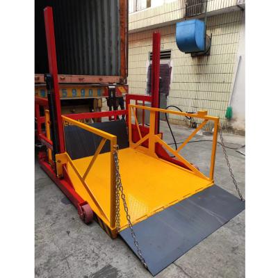 China Building Material Shops 1000kg Electric Container Hydraulic Scissor Platform Unloading Equipment Mobile Truck Loading for sale