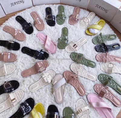 China Sweat-absorbent factory selling fashion flat women's sandals women's sandals wholesale for sale