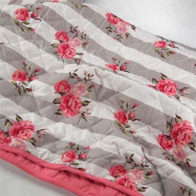 China Luxurious Home and Hotel Comfort Set Printed Comforter Set Polyester Comforter, Pink Flower Design for sale