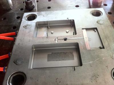 China Plastic injection molding design and engineering mould for sale