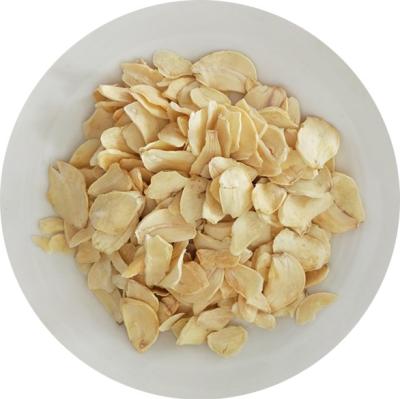 China Dry 2020 dehydrated garlic flakes for sale