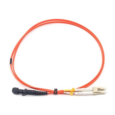 Chine Cable de patch Mpo duplex OM1 MM Sc à Sc pour le système CATV à vendre