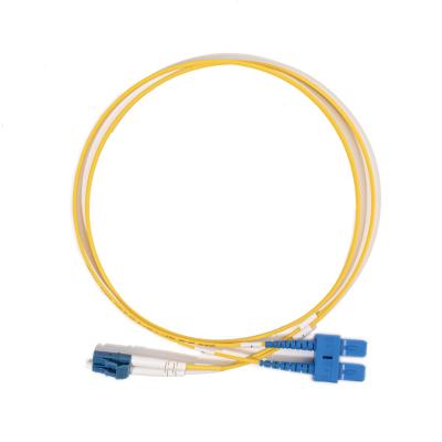 China SM Duplex LC UPC tot SC UPC Glasvezelpatchkabel 2.0 mm, G657A1, 3 meter Te koop