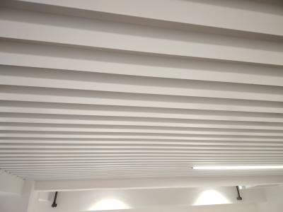 China Aluminiumprofielen voor oppervlakte-extrusie met zandblaas 80/20-serie met T-slot-assemblage systeem Te koop